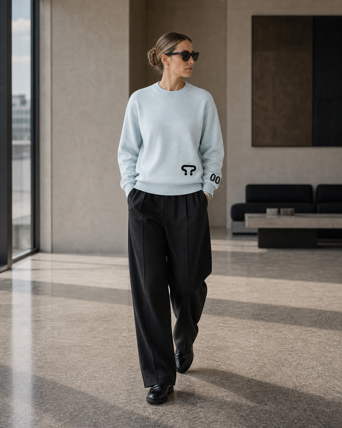 Relaxed fit knitted crew neck sweater